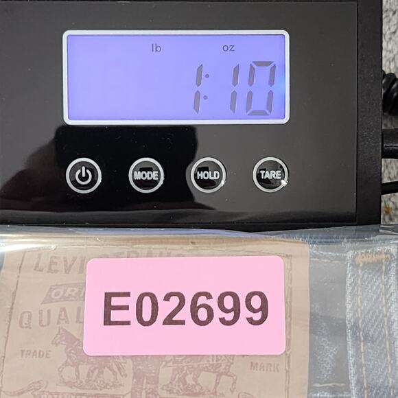 Vintage Levi's Jeans Womens 12 Blue 550 Relaxed Fit Tapered Leg High Rise Casual - Picture 12 of 12